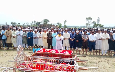 টাঙ্গাইলে ট্রাক দুর্ঘটনায় নিহতদের শেষ বিদায়ে হাজারো মানুষের ঢল