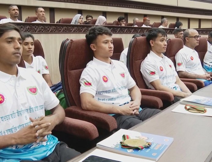 খেলাধুলায় কোয়ান্টামের অভাবনীয় সাফল্য: রাষ্ট্রীয় স্বীকৃতি পেলেন ৭ কৃতী অ্যাথলেট