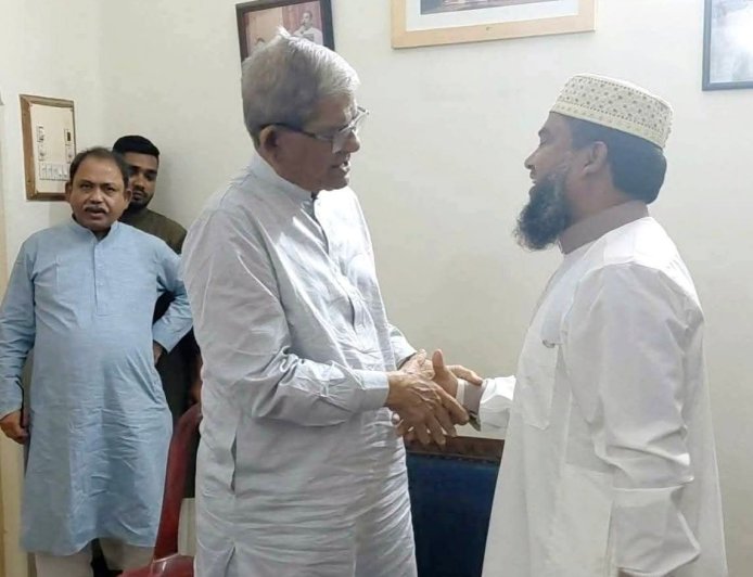 ঠাকুরগাঁওয়ের রাজনীতিতে সম্প্রীতি ও সৌহার্দ্যের এক অনন্য দৃষ্টান্ত