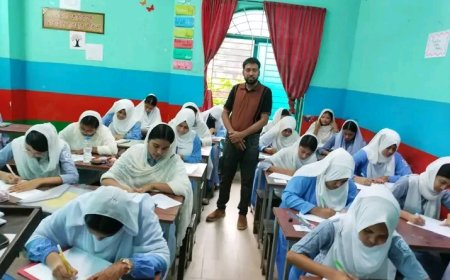 ঈদ-গ্রীষ্মের ছুটি শেষে আজ খুলেছে শিক্ষাপ্রতিষ্ঠান 