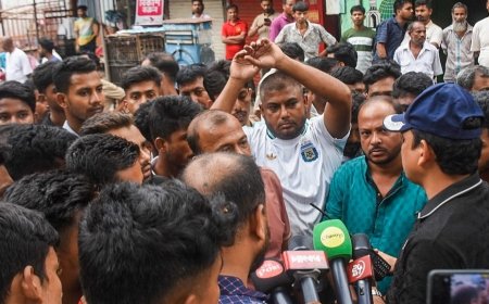 চমেক হাসপাতালে অ্যাম্বুলেন্স সিন্ডিকেটের হামলা, এনসিপি নেতাকর্মীসহ আহত বেশ কয়েকজন