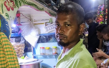 কথা বলতে পারেন না, তবুও দুই সন্তানের মুখে অন্ন জোগাতে থেমে নেই রাশেদ
