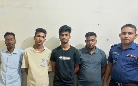 রাঙ্গামাটিতে পুলিশের বিশেষ অভিযানে আটক ৪