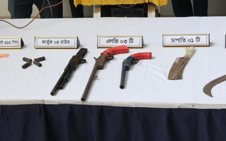সন্দ্বীপে শীর্ষ সন্ত্রাসী ‘ছেনী বাবলু’সহ গ্রেপ্তার ২, উদ্ধার অস্ত্র ও মাদক