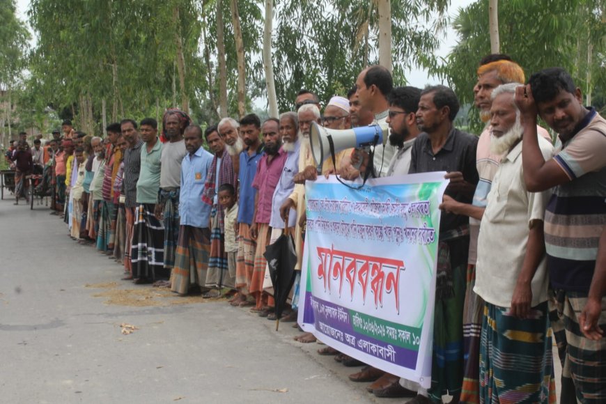 জলাবদ্ধতায় অনাবাদি হাজারো বিঘা জমি, সমাধান চান মান্দার কৃষকেরা