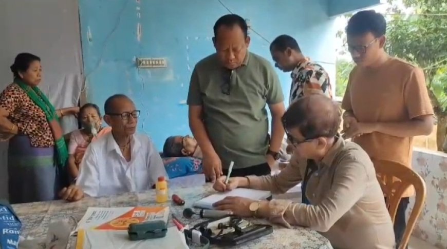 খাগড়াছড়িতে বিনামূল্যে মেডিকেল ক্যাম্প, চিকিৎসাসেবা পেলেন শতাধিক মানুষ