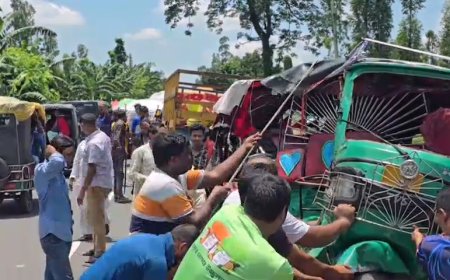 কুড়িগ্রামে গ্যাসবাহী ট্রাক-সিএনজির মুখোমুখি সংঘর্ষে নিহত ১, আহত ৪