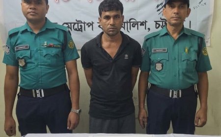 বাসে ছিনতাইকারী চক্রের মূল হোতা ‘বাদশা’ আটক, ১১টি স্মার্টফোন ও ছোরা উদ্ধার