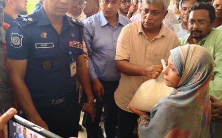বাঁশখালীর বন্যাকবলিত এলাকা পরিদর্শনে প্রতিমন্ত্রী অনিন্দ্য ইসলাম অমিত