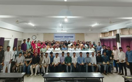 গণ বিশ্ববিদ্যালয়ে আইন বিভাগে নবীন বরণ অনুষ্ঠিত