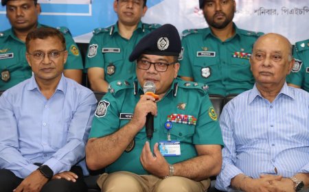 ‘আমরা জনগণের পুলিশ হতে চাই, নিপীড়ক হতে চাই না’ — সিএমপি কমিশনার