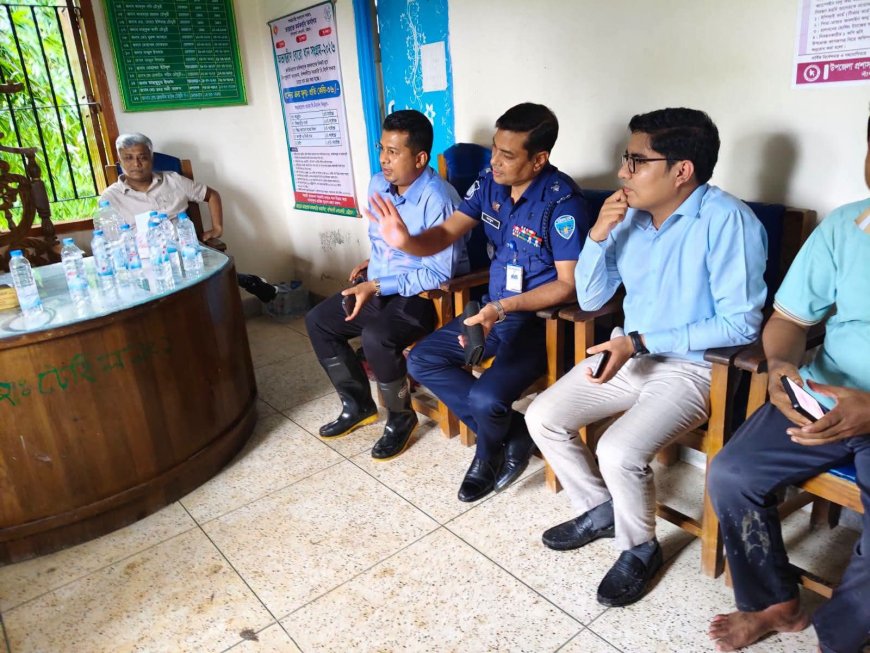 বাঁশখালীর বন্যাকবলিত এলাকা পরিদর্শনে প্রতিমন্ত্রী অনিন্দ্য ইসলাম অমিত