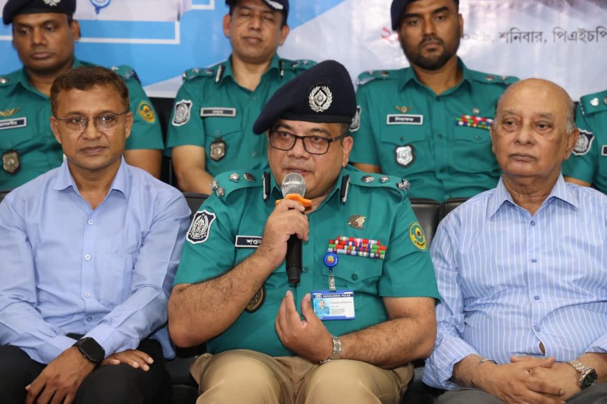 ‘আমরা জনগণের পুলিশ হতে চাই, নিপীড়ক হতে চাই না’ — সিএমপি কমিশনার