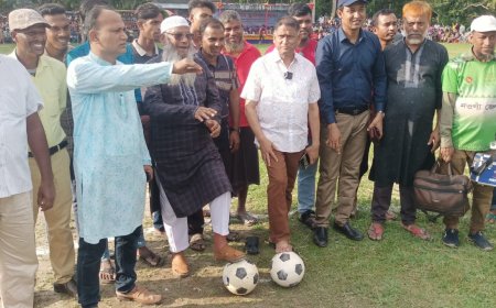 মান্দায় প্রমীলা প্রীতি ফুটবলে নওগাঁর দাপুটে জয়